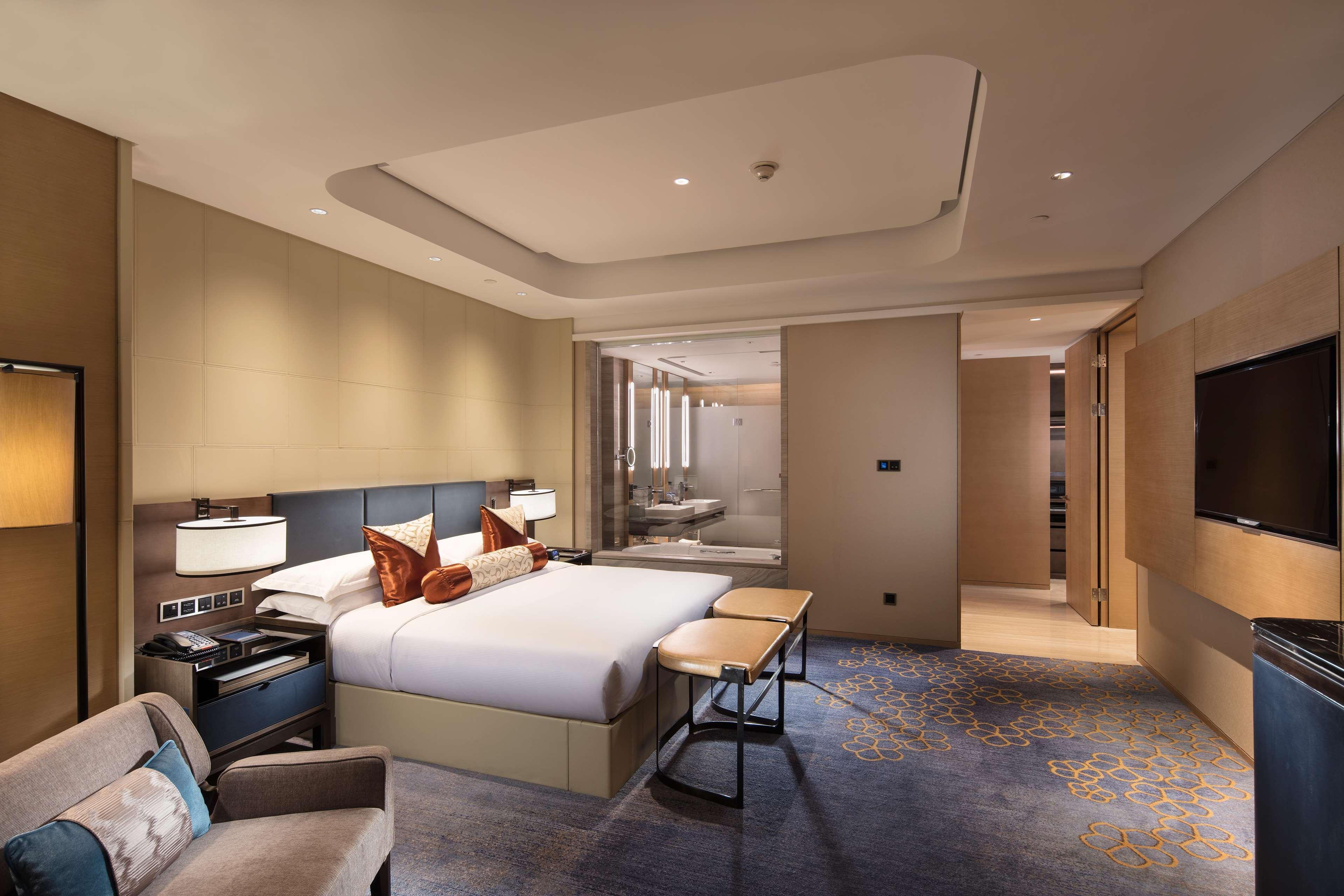 Hilton Jinan South Hotel & Residences Екстериор снимка