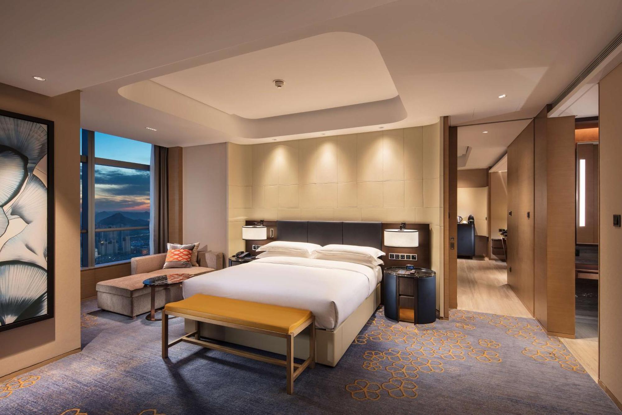 Hilton Jinan South Hotel & Residences Екстериор снимка
