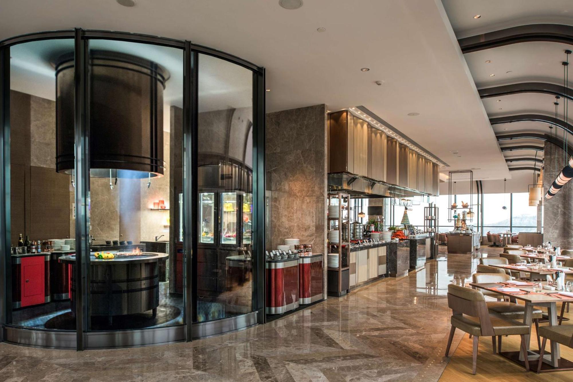 Hilton Jinan South Hotel & Residences Екстериор снимка